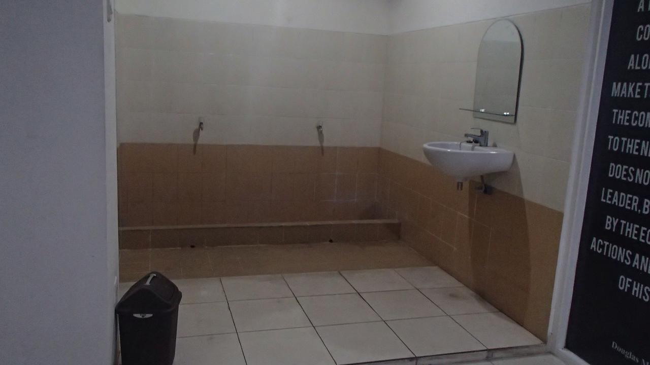 Kavie Hostel Маланг Экстерьер фото